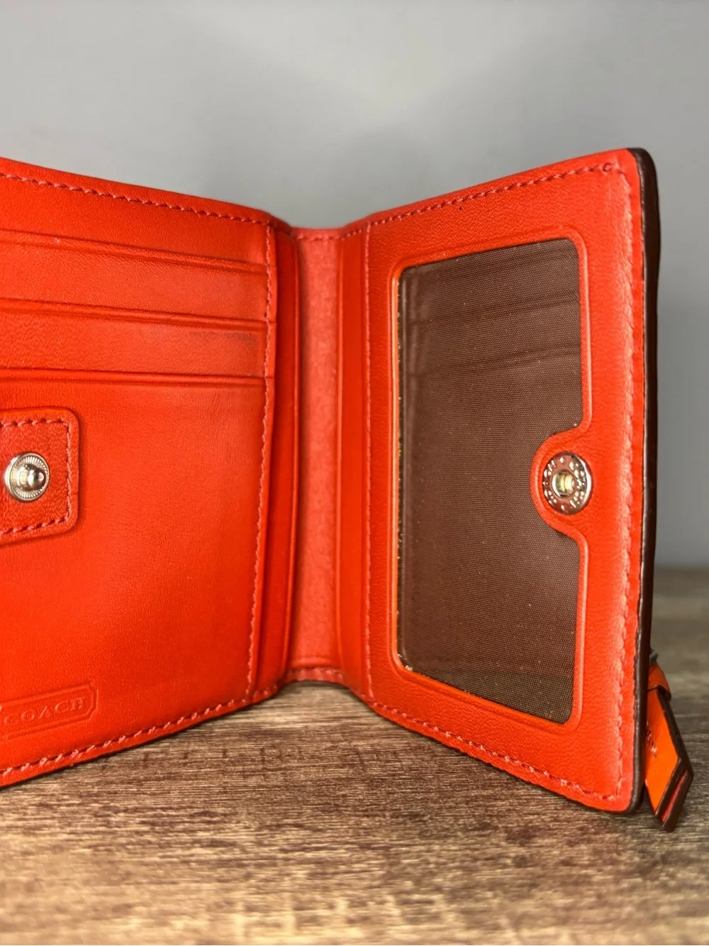 Y2K Coach Pleated Soho Mini Wallet - Picture 9 of 10